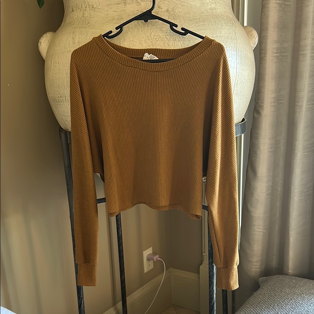 Ribbed Mustard Long Sleeve Top 🥞